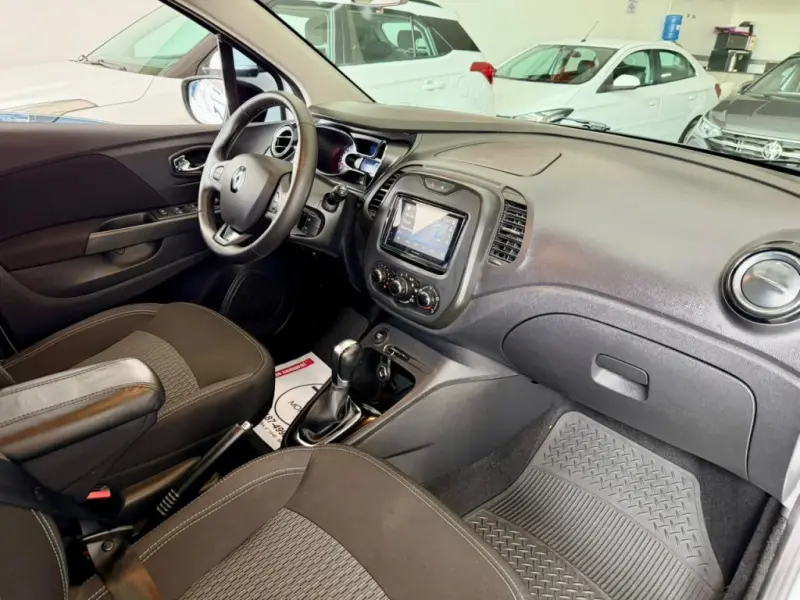 Captur - Foto