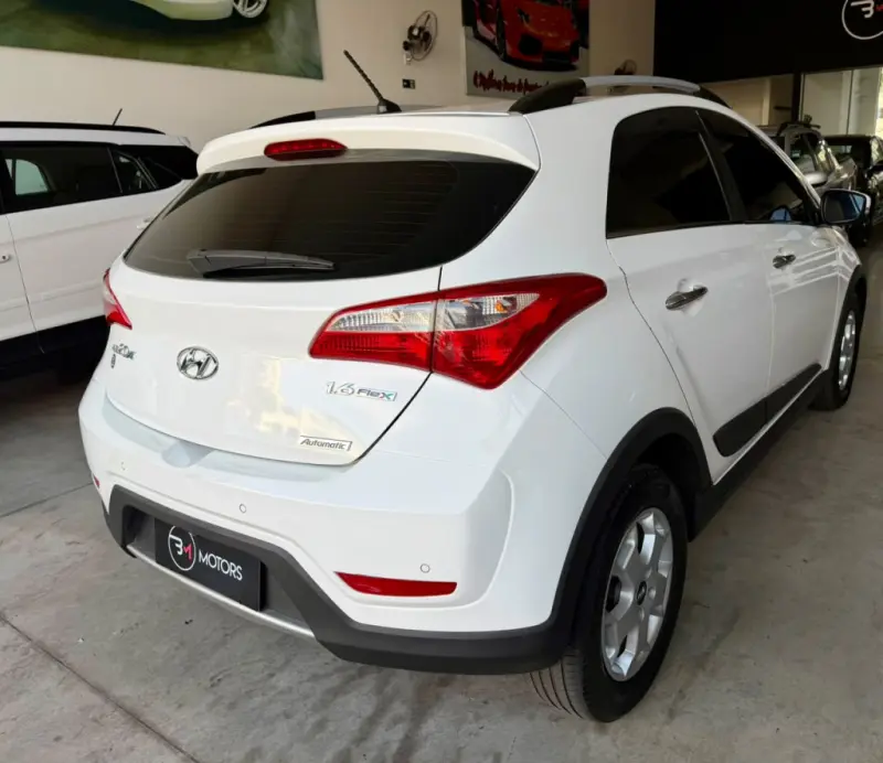 HB 20 Hatch X - Foto