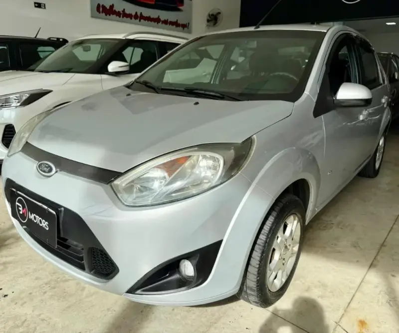 Fiesta Sedan - Foto