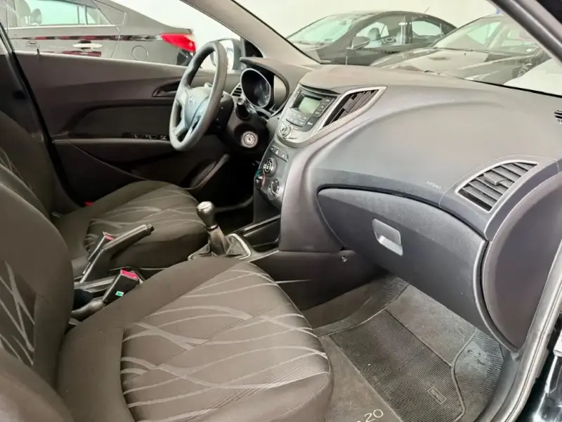 HB 20 Hatch - Foto