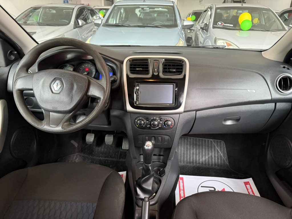 Sandero - Foto